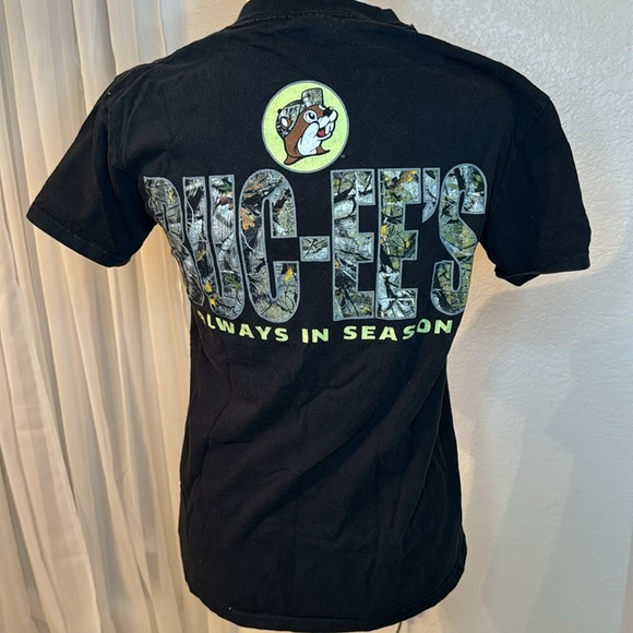 Buc-ees Tee - Picture 2 of 5